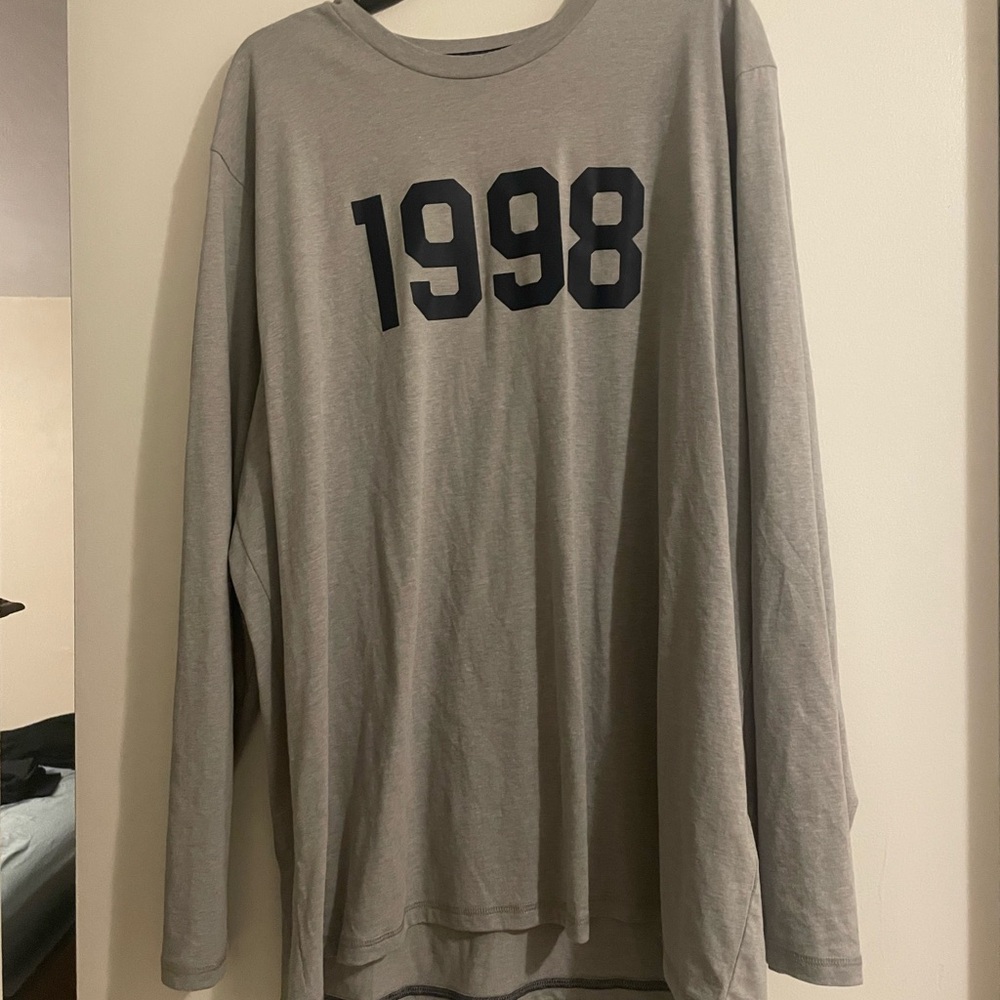 Gray Long Sleeve Shirt with 1998 Print Size XXL
